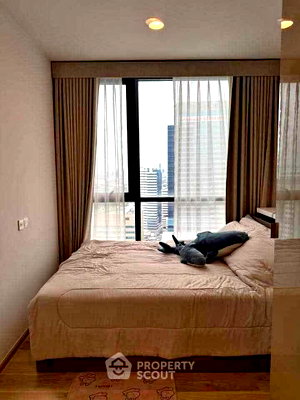 Condos for rent : 1-BR Condo at Oka Haus Sukhumvit 36 near BTS Thong Lor (ID 3009130)