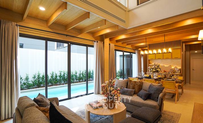 picture 4-BR House at Mayfield Lane Rachada - Ladprao near MRT Ratchadaphisek (ID 1445745) - 8/19