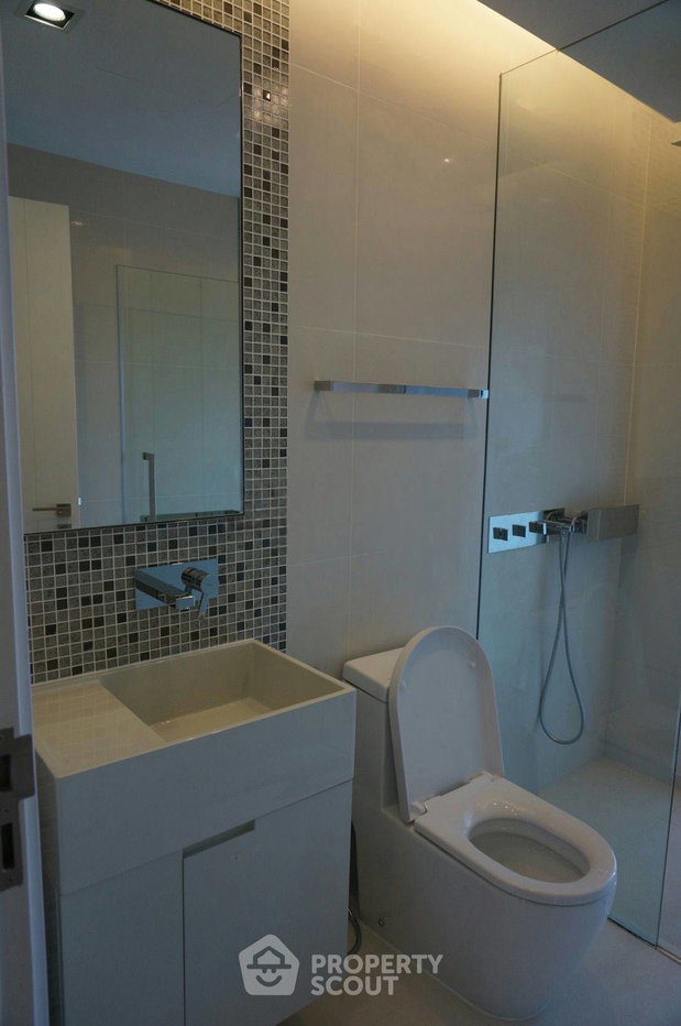 picture Studio Condo at The Room Sukhumvit 21 near MRT Sukhumvit (ID 2743497) - 8/9