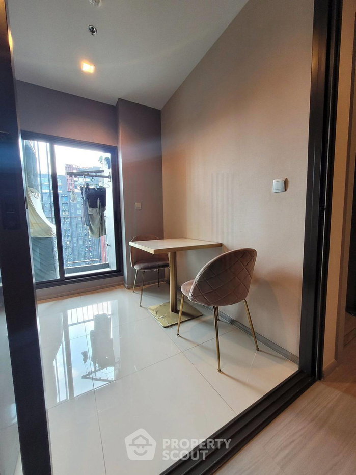 picture High-Floor 1-BR 32 Sqm At Life Asoke - Rama 9, 300m to MRT Phra Ram 9 (ID 2627288) - 7/8
