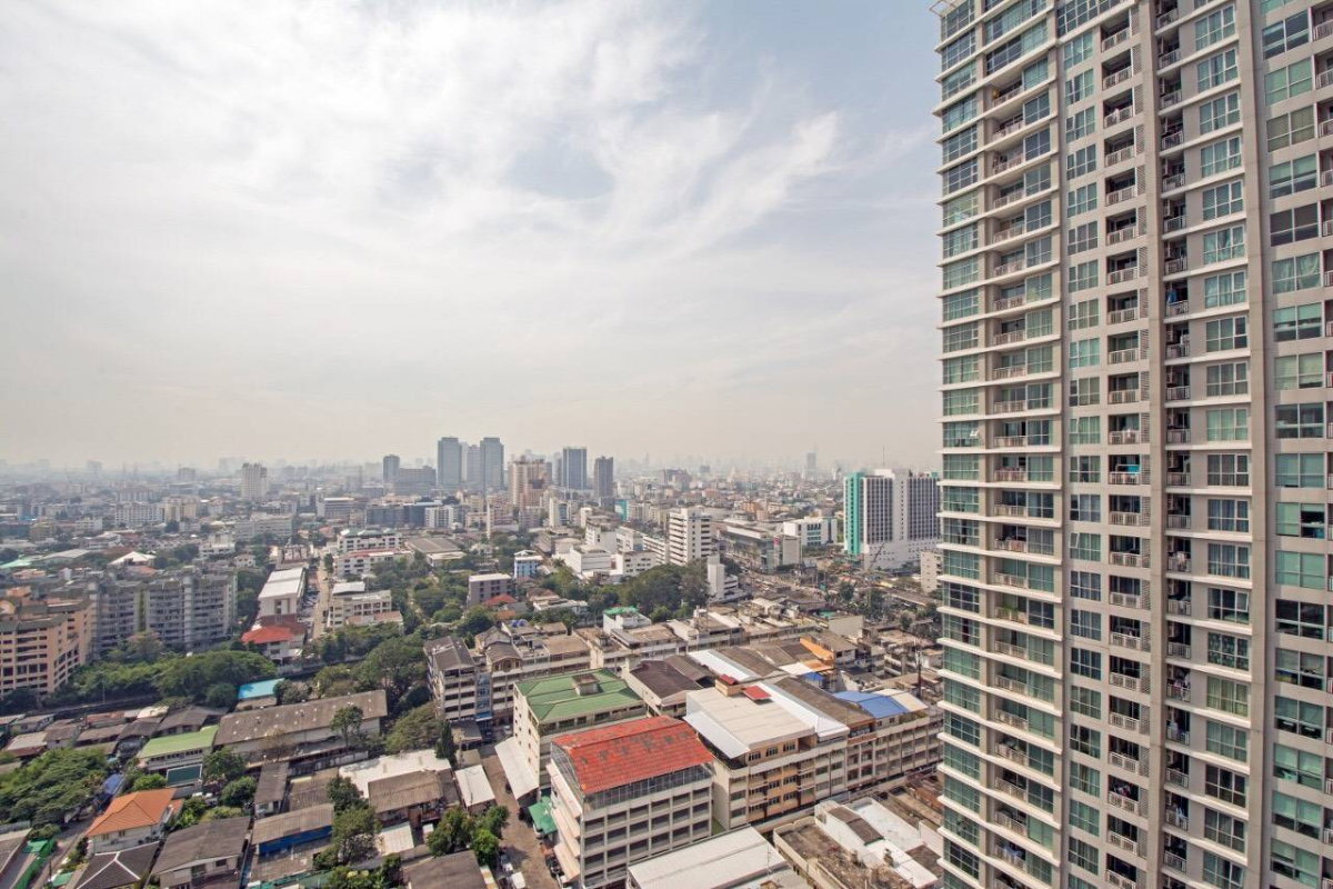 รูป 🌆✨ FOR RENT: Rhythm Ratchada — SPACIOUS HIGH-FLOOR CITY LIVING!  💰 Rental Price: 20,000 THB/month!!   - รูปที่ 25/30
