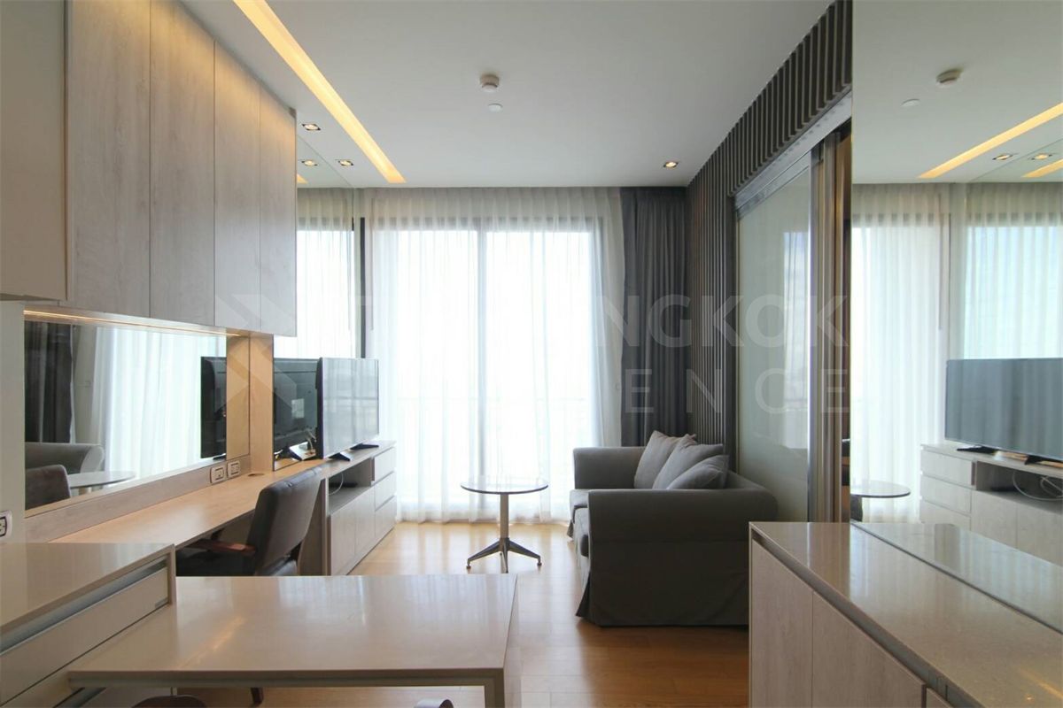 picture Equinox Phahol-Vipha Room available, ready to move in - 6/10