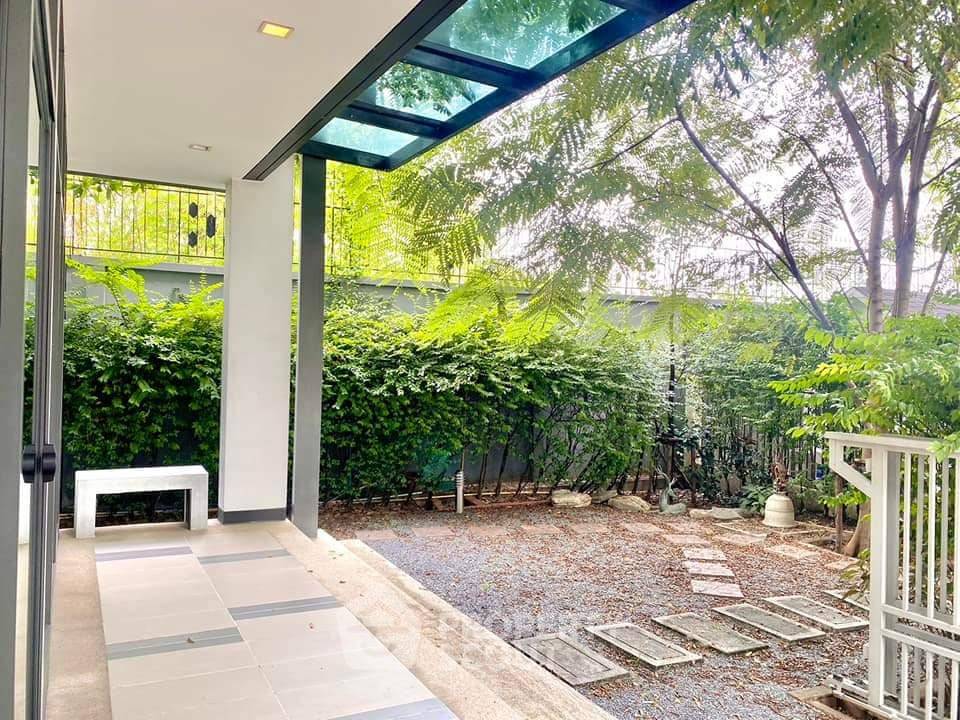 picture 4-BR House at Setthasiri Onnut-Srinakarin in Prawet (ID 1442279) - 2/25
