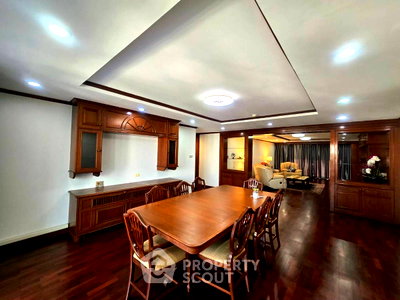 Condos for sale Phrom Phong : 3-BR Condo at Regent On The Park 1 (Sukhumvit 26) near BTS Phrom Phong (ID 3006248)