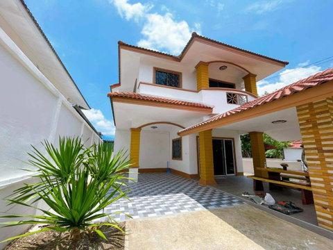 🏡 Detached house for rent in Home in Town near Waree School Beautiful house great location ready to move in 🏫