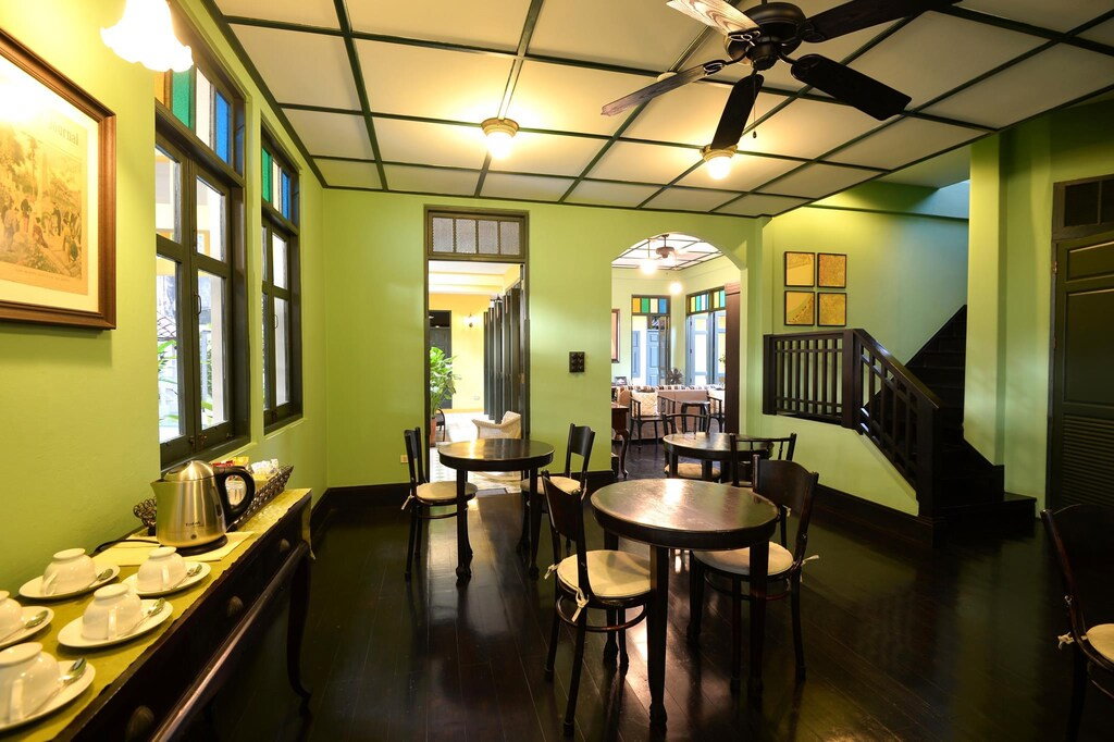รูป ขายบ้านพระนนท์ (Baan Pra Nond) ตกแต่งสไตล์ไทย-โคโลเนียล ย่านธุรกิจ ใกล้แยกสาทร-สุรศักดิ์ เพียง 200 เมตร - รูปที่ 4/13