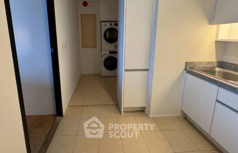 picture 3-BR Condo at The Madison near BTS Phrom Phong (ID 2999262) - 2/10