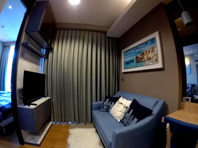 Condos for rent : Condo for RENT/SALE  Park 24  𝐒𝐢𝐳𝐞 :  26 sqm. 1 Bed /1 Bath /Unblocked view  𝐅𝐥𝐨𝐨𝐫 : 29th