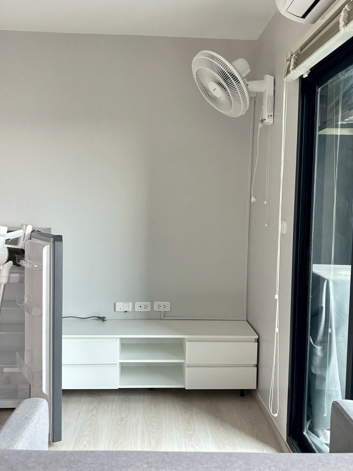 รูป ให้เช่า Nue Noble Srinakarin - Lasal  ** 8,500 บ./ด. **  ห้อง Studio ขนาด 22 ตรม. ชั้น25  - รูปที่ 2/8