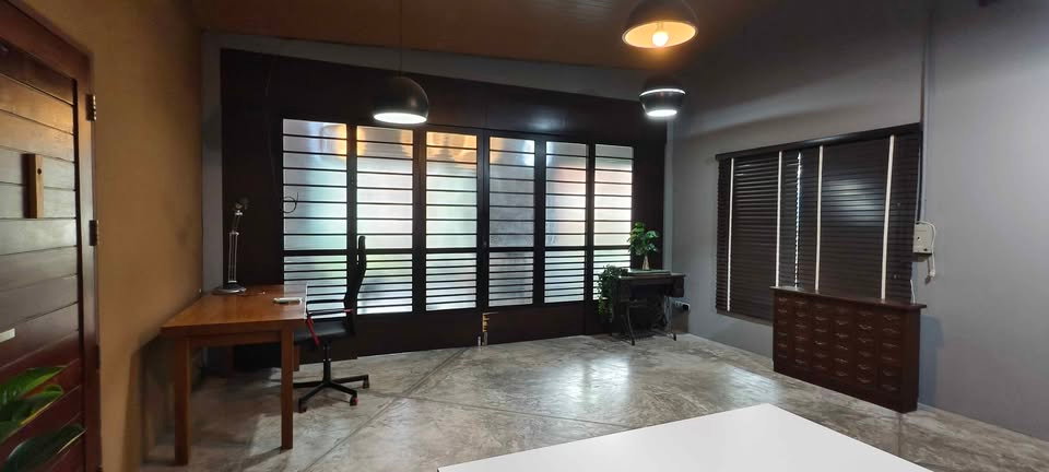 รูป HR3529ให้เช่าพูลวิลล่าหรู (Pool Villa) รัชดา-เหม่งจ๋าย ซอยรัชดานิเวศน์ 12 ทำโฮมออฟฟิศ คาเฟ่ สตูดิโอได้ ใกล้ MRT ห้วยขวาง - รูปที่ 19/23