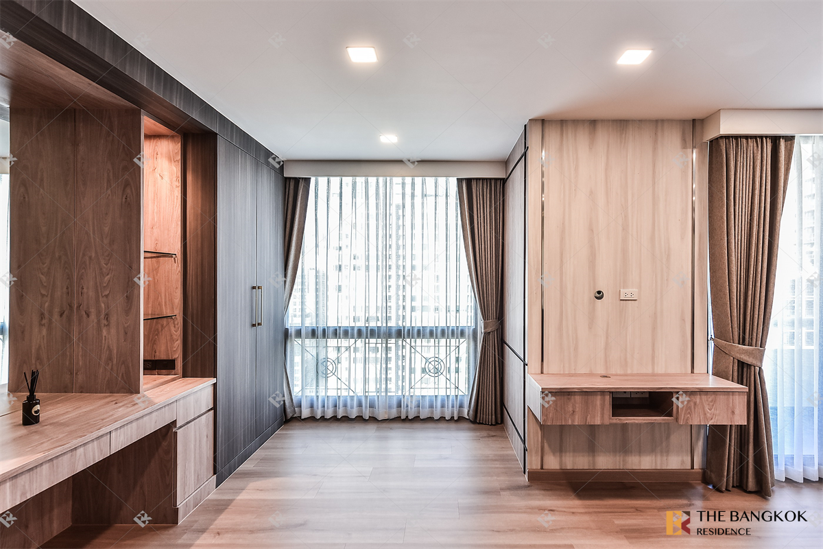 picture Somkid Gardens near BTS Phloen Chit Ultimate Luxury Lifestyle with Convenience - 2/10