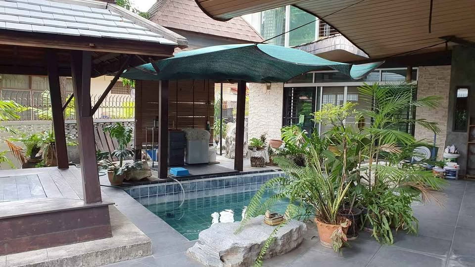 รูป HR3529ให้เช่าพูลวิลล่าหรู (Pool Villa) รัชดา-เหม่งจ๋าย ซอยรัชดานิเวศน์ 12 ทำโฮมออฟฟิศ คาเฟ่ สตูดิโอได้ ใกล้ MRT ห้วยขวาง - รูปที่ 7/23