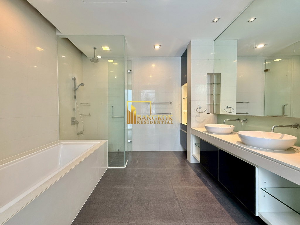 picture Domus | Stunning 4 Bedroom Luxury Condo For Rent in Asoke - BR15984CD - 25/56