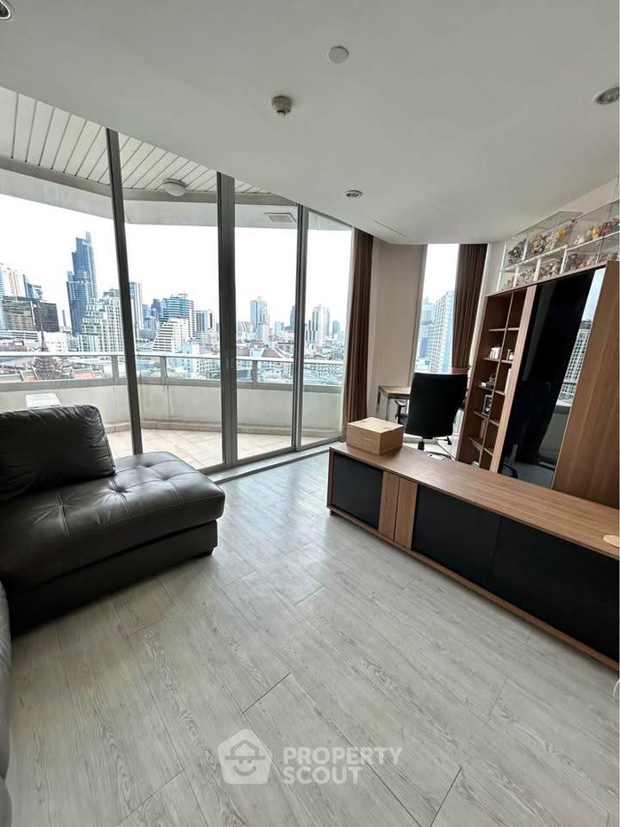 picture 2-BR Condo at Chamchuri Residence near MRT Sam Yan (ID 3007184) - 1/9
