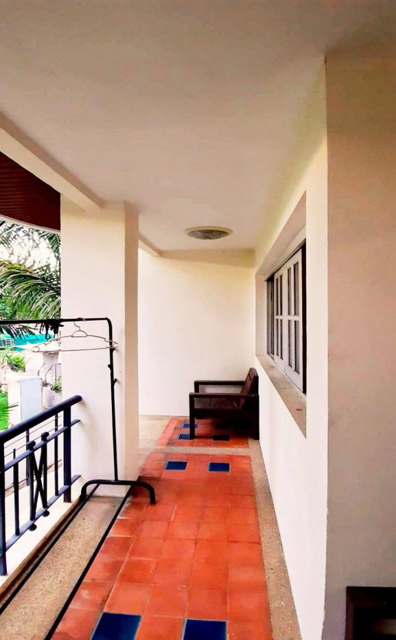 picture 3-story townhome for rent near Waree School - 5/15