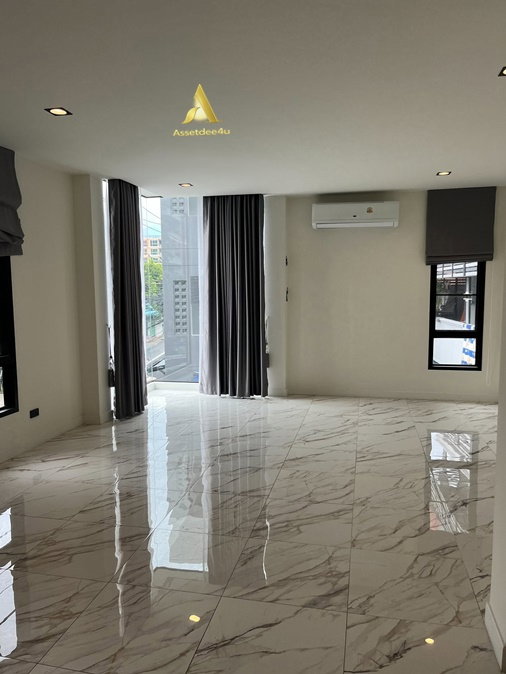 รูป ให้เช่าบ้าน 3 ชั้น ย่านสุทธิสาร ห้วยขวาง มีเฟอร์นิเจอร์ ใกล้MRTสุทธิสาร/ห้วยขวาง - รูปที่ 9/9