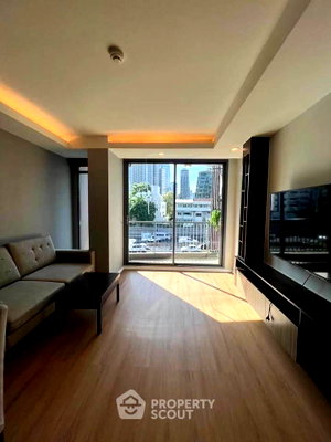คอนโดให้เช่า : คอนโด 2-ห้องนอน ที่ โฟคัส แอท เพลินจิต ใกล้ BTS นานา (ID 2087301)
