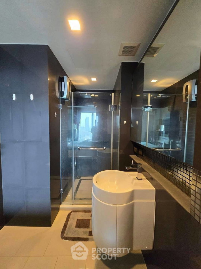 รูป คอนโด 1-ห้องนอน ที่ ริธึ่ม สาทร ใกล้ BTS สะพานตากสิน (ID 2743765) - รูปที่ 12/13