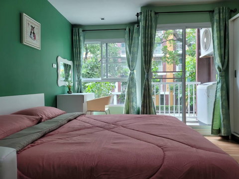 For Rent🚝 We condo Ekkamai-Ramintra Better view Good price (Near MRT Pink Line) 📱Line: @promptcondo