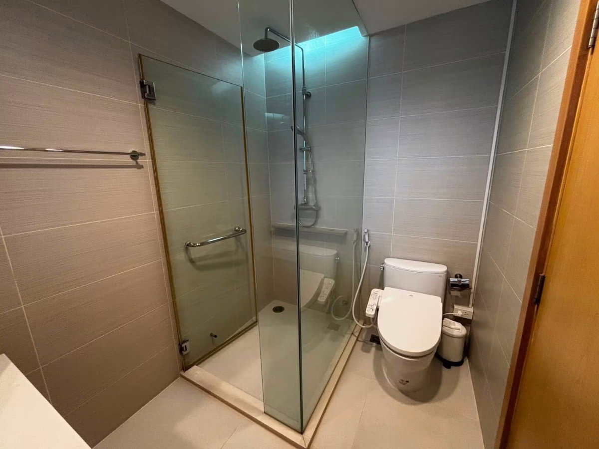 picture Ready to move in! ðĨ°âĻ 38,000 THB/month. Next to BTS Thonglor at Siri @ Sukhumvit. Contact Line: katk03 - 12/15