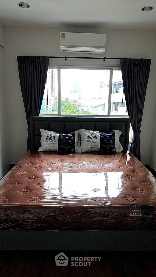picture 1-BR Condo at Q House Sathon near BTS Krung Thon Buri (ID 2266169) - 4/7