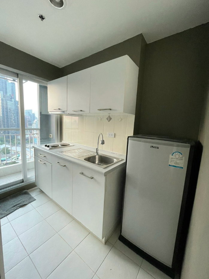 รูป 🌆 ให้เช่าคอนโด ไลฟ์ แอท สาทร 10 Condo Life @ Sathorn 10 | ใกล้ BTS เซนต์หลุยส์ และ BTS ช่องนนทรี ห้องใหม่ ชั้นสูง วิวเมือง พร้อมเข้าอยู่ - รูปที่ 3/13