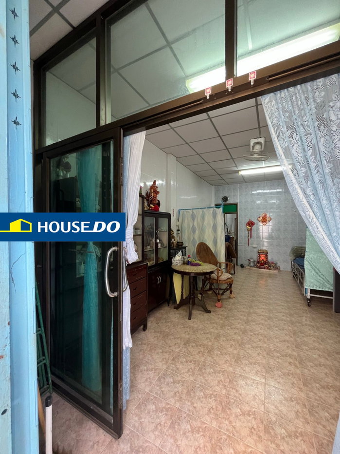 picture Townhouse / Shophouse for Sale in Soi Wat Tri Thotsathep - 2/12