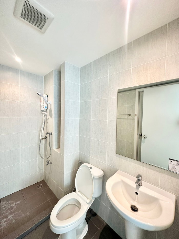 picture iCondo Serithai Green Space: Convenient & Relaxing Condo for Rent - 8/20