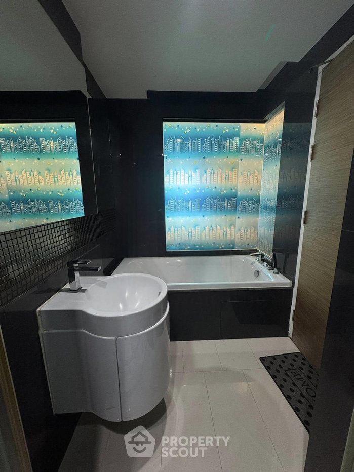 รูป คอนโด 1-ห้องนอน ที่ ริธึ่ม สุขุมวิท 50 ใกล้ BTS อ่อนนุช (ID 2679547) - รูปที่ 8/8