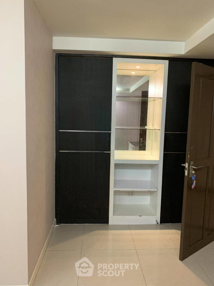 picture 1-BR Condo at Zenith Place @ Sukhumvit Condominium near BTS Phra Khanong (ID 2794755) - 2/8