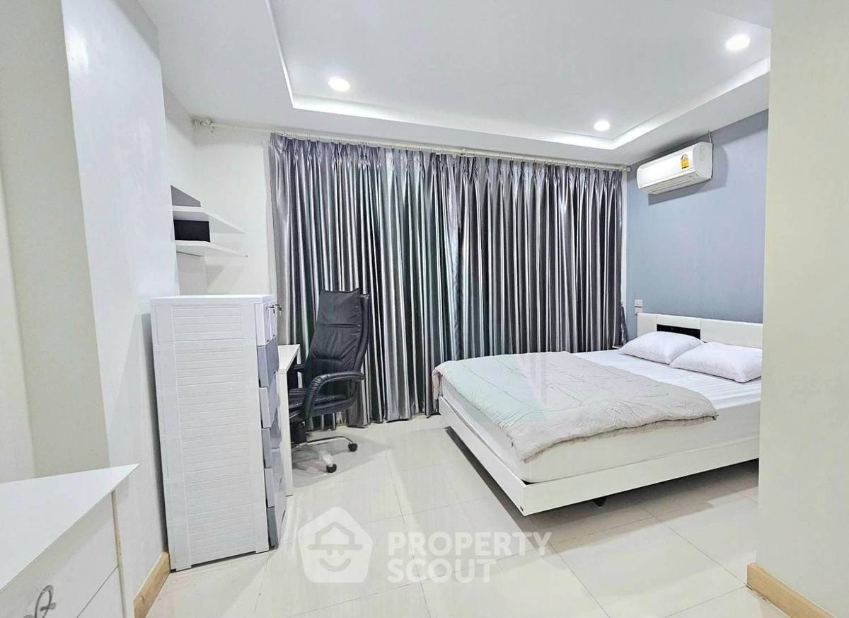 รูป คอนโด 2-ห้องนอน ที่ แฮปปี้ คอนโด ลาดพร้าว 101 ใน คลองเจ้าคุณสิงห์ (ID 2609351) - รูปที่ 4/8