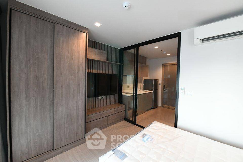 picture Studio Condo at Life Asoke - Rama 9 near MRT Phra Ram 9 (ID 2768422) - 1/6