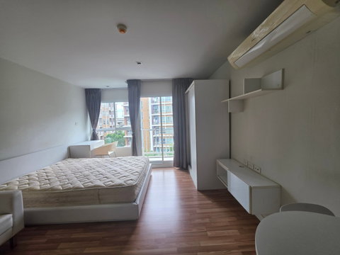 For rent 🚅 We Condo Ekkamai-Ramintra📱Line: @promptcondo