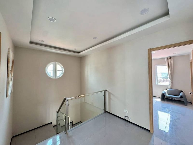 รูป ให้เช่า บ้านฟ้าริมหาด ใกล้หาดจอมเทียน!!! 4 ห้องนอน 4 ห้องน้ำ - รูปที่ 8/16