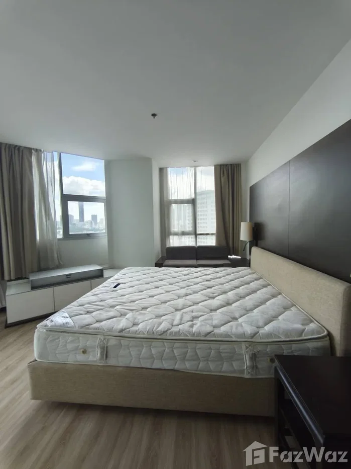 picture 2 Bedroom with beautiful city view 6476040 - 15/28