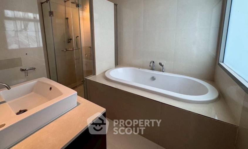 picture 3-BR Condo at The Madison near BTS Phrom Phong (ID 2999262) - 9/10
