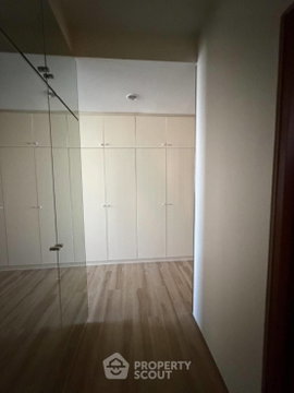 3-BR Condo at River House Condominium near MRT Hua Lamphong (ID 2599274)