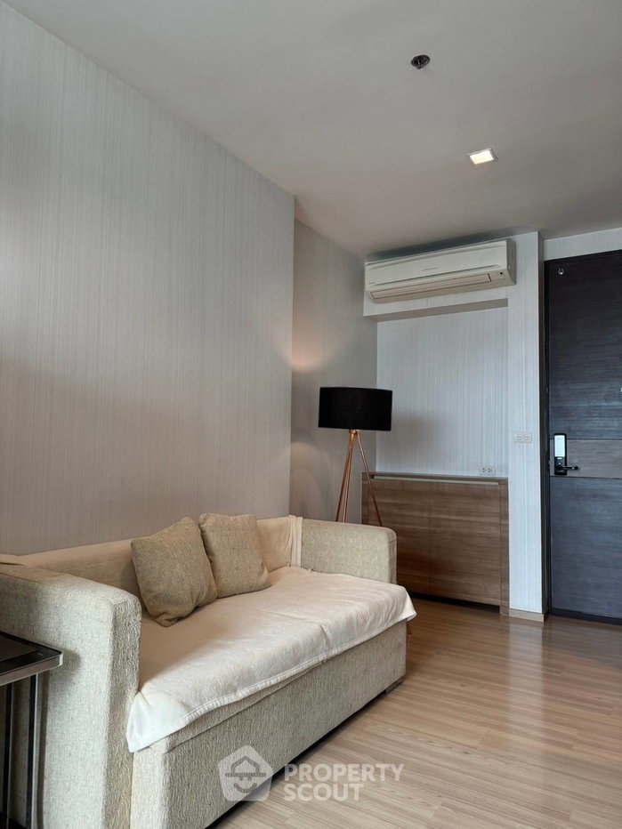 picture 1-BR Condo at Rhythm Sathorn near BTS Saphan Taksin (ID 2901279) - 2/5
