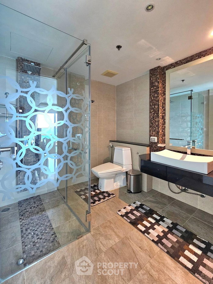 picture 2-BR Condo at The View Cozy Beach Residence close to Phratamnak (ID 2044173) - 4/5