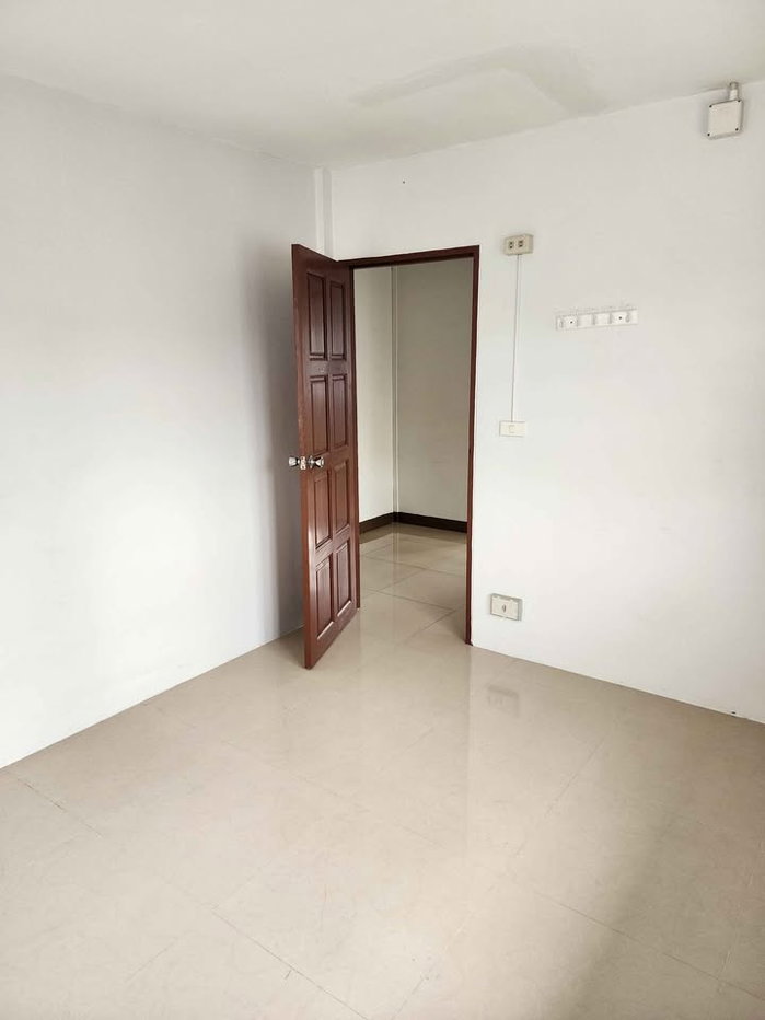 picture For rent single house near BTS Fai-Chay ready to move - 7/12