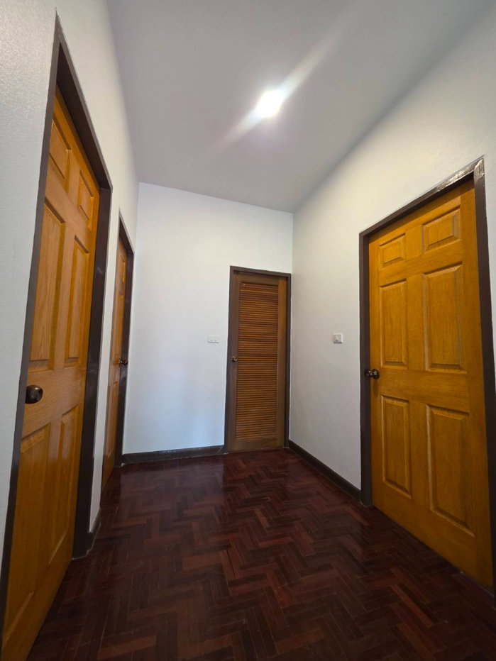 picture House for Rent on New San Kamphaeng Road, Chiang Mai - 11/20