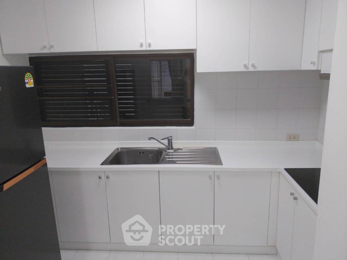 picture 2-BR Condo at Acadamia Grand Tower near BTS Phrom Phong (ID 1957578) - 16/18