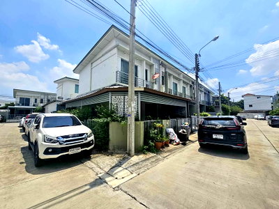Townhouses for rent Bangkok : For rent Villette Townhome Kanchanapisek - Bangbon