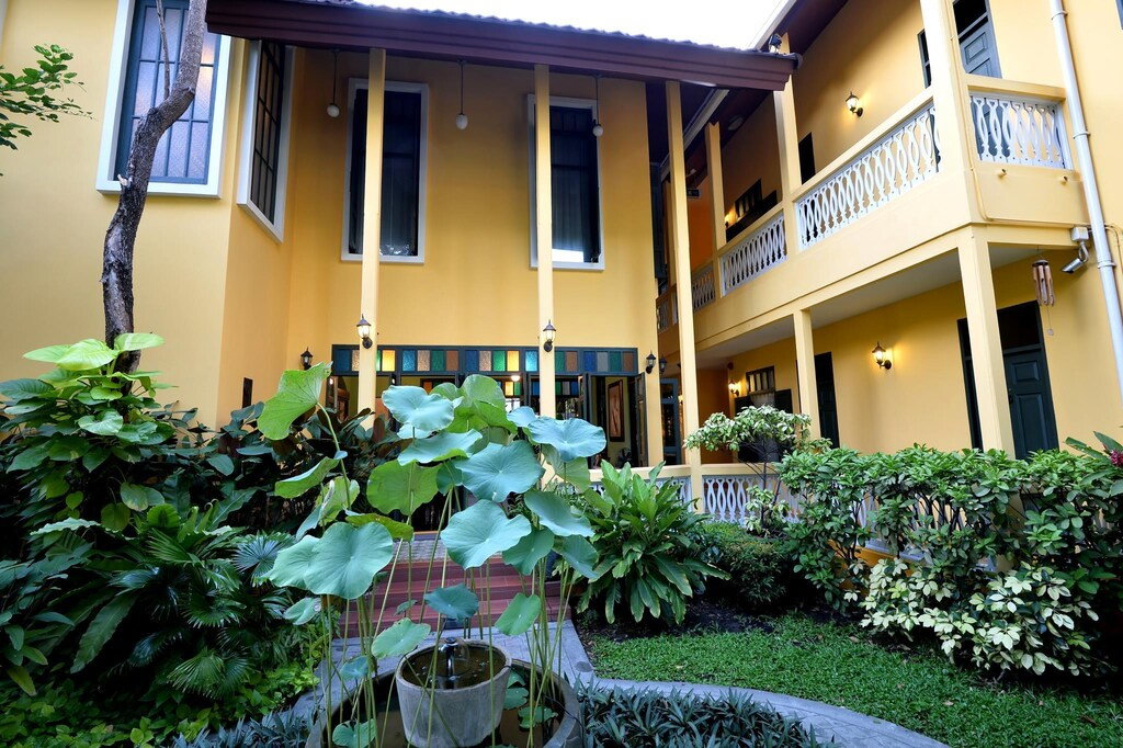 รูป ขายบ้านพระนนท์ (Baan Pra Nond) ตกแต่งสไตล์ไทย-โคโลเนียล ย่านธุรกิจ ใกล้แยกสาทร-สุรศักดิ์ เพียง 200 เมตร - รูปที่ 12/13