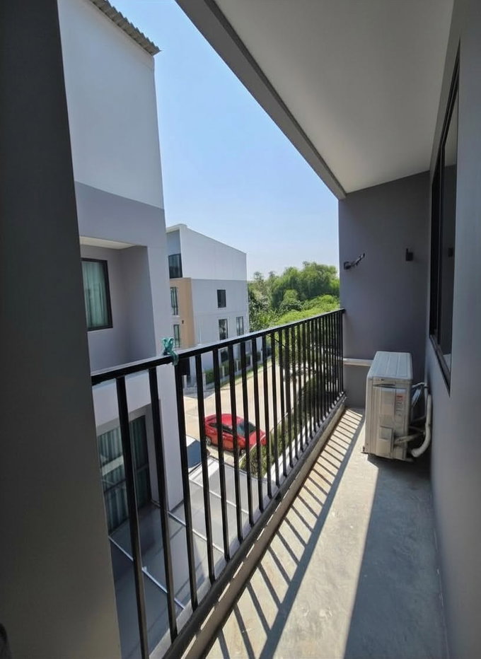 picture For Rent | Modern 4-story house in Estara Haven Pattanakarn 20 project | Pets allowed | 250 sq m. - 23/34