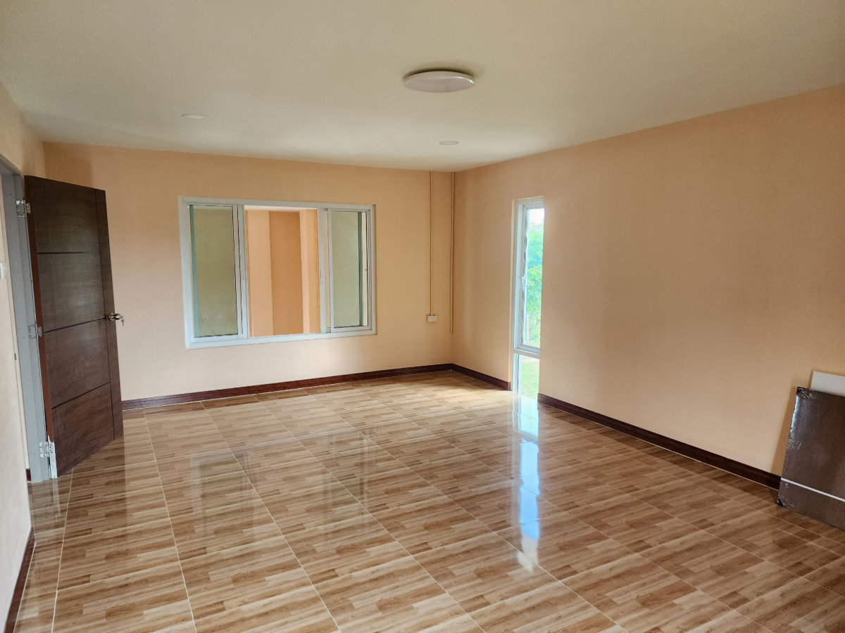 รูป ขายบ้านเดี่ยวใหม่ บ้านอิฐประดับมงคล 100 ตร.วา 2 ชั้น 3 ห้องนอน 3 ห้องน้ำพร้อมสุขภัณฑ์ - รูปที่ 14/15