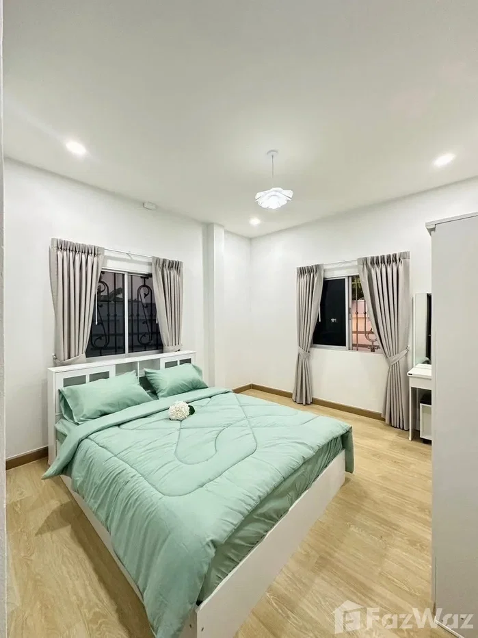 picture Beautiful 3-Bedroom Pool-Villa Ready Home with Rooftop Terra 6475775 - 11/23