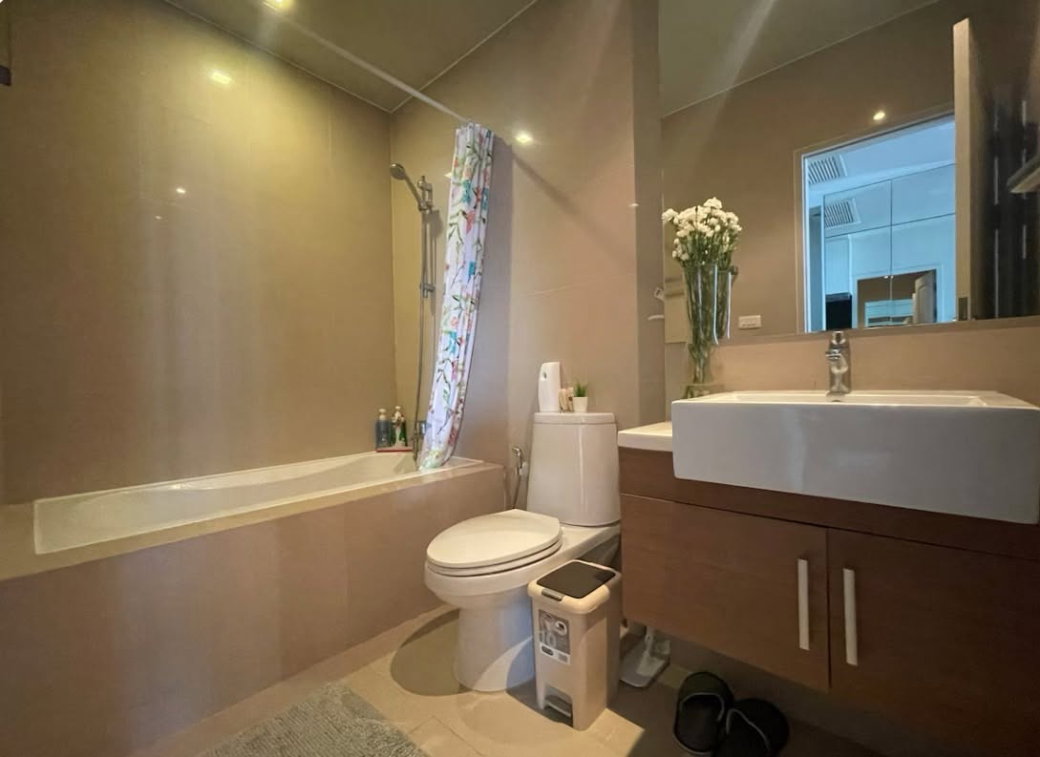 picture RS6534 For Rent: Noble Refine Sukhumvit 26, conveniently located near BTS Phrom Phong. - 4/5