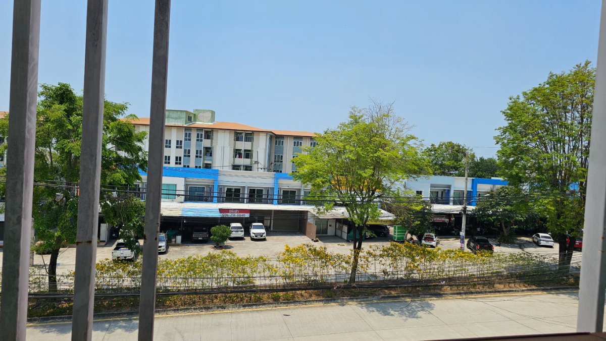 รูป ขายอาคารพาณิชย์ 3 ชั้น 27 ตร.ว. ใกล้นิคมแหลมฉบัง ท่าเรือ ใกล้ถนนสุขุมวิท , ชลบุรี - รูปที่ 16/19