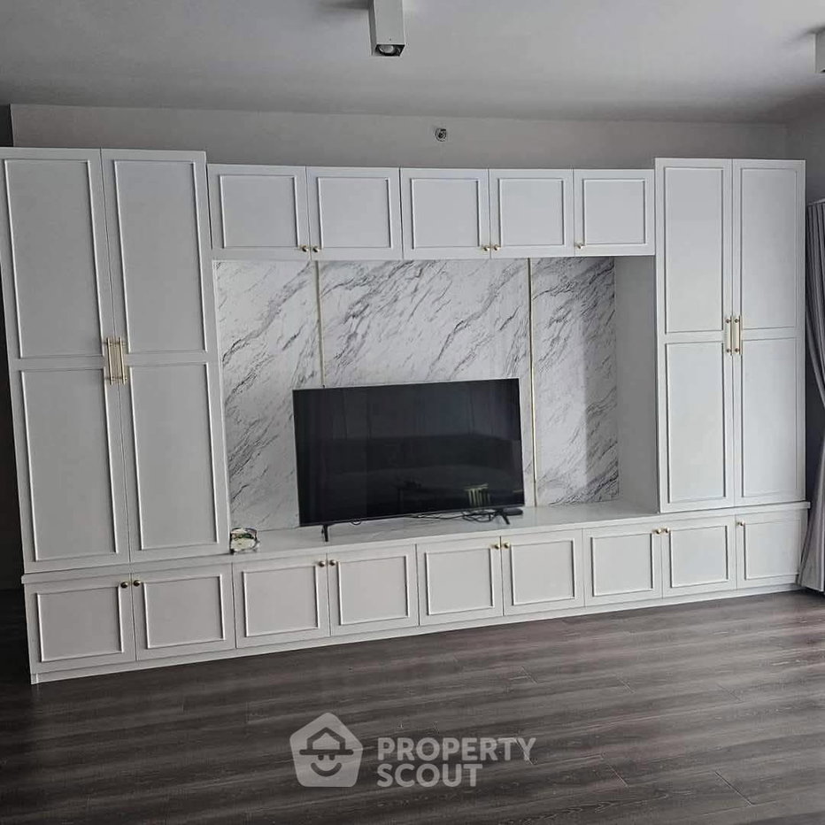 picture 2-BR 90 Sqm On 12th Floor At Ideo Rama 9-Asoke, 300m to MRT Phra Ram 9 (ID 2492202) - 1/8